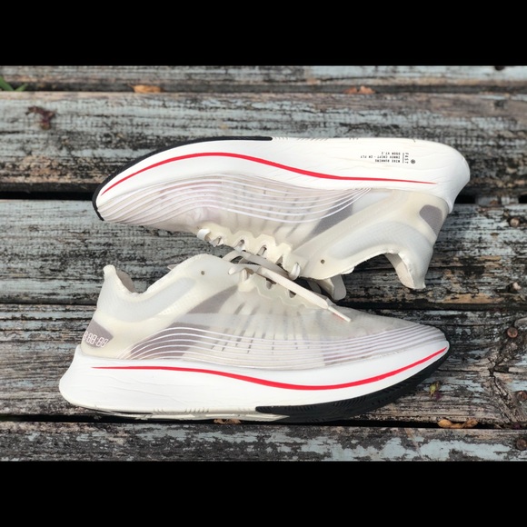 nike zoom fly sp breaking